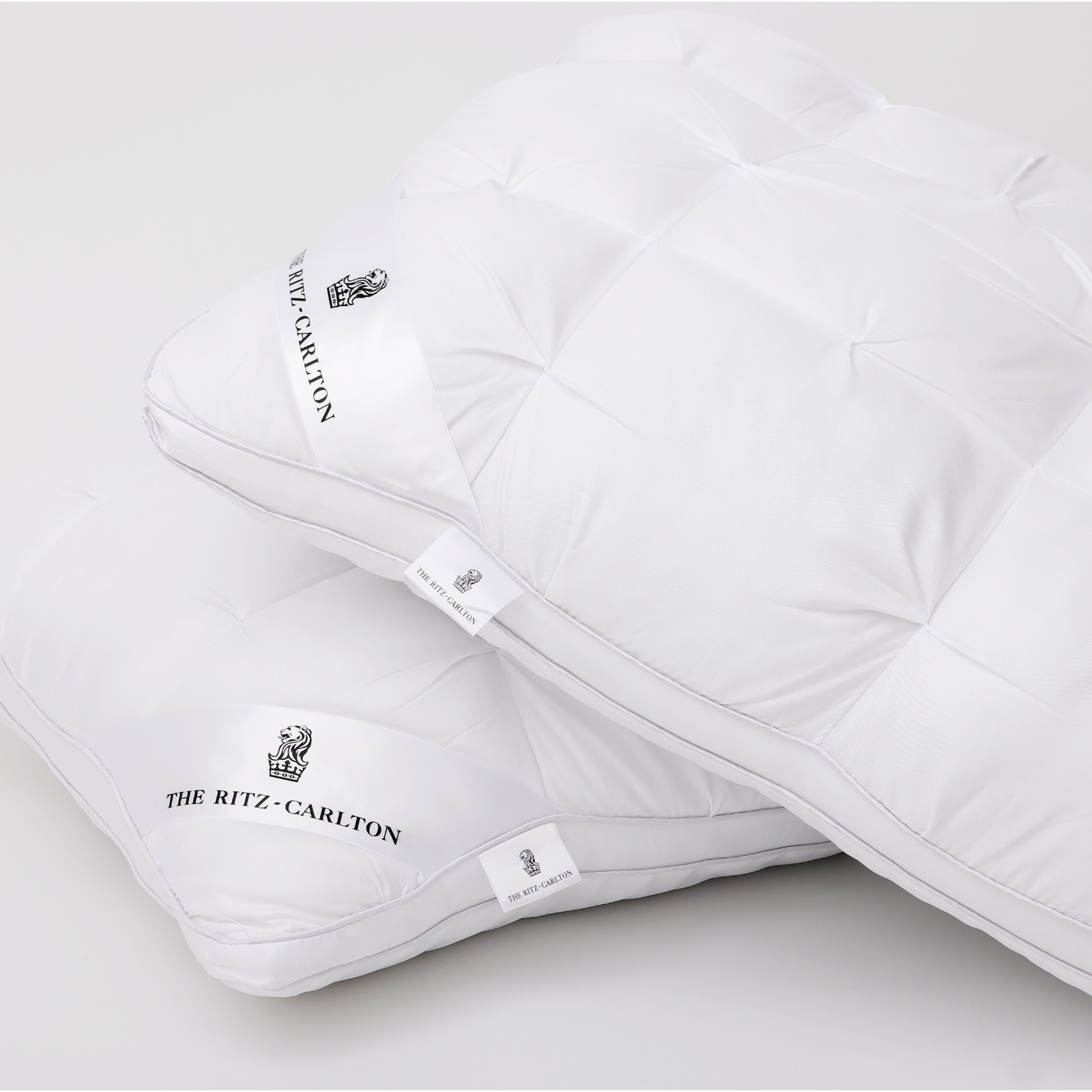 The Ritz Deluxe Pillow
